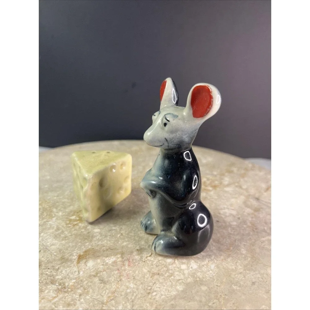 Vintage Anthropomorphic Mouse Cheese Rat Animal Salt and Pepper Shakers
